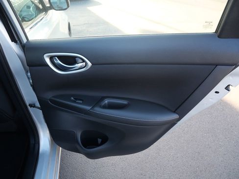 Used 2018 Nissan Sentra SV image 23