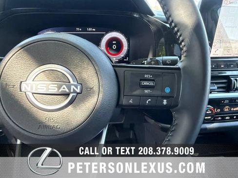 Used 2024 Nissan Pathfinder Platinum w/ Cargo Package AWD/4WD image 28