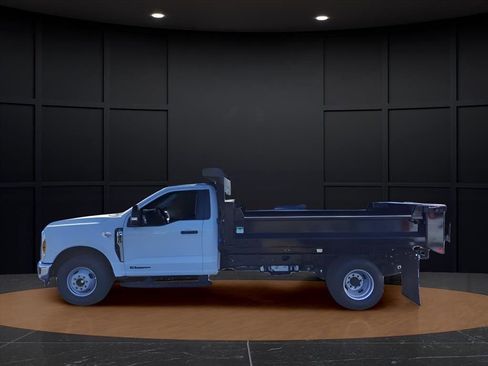 New 2024 Ford F350 XL w/ XL Chrome Package RWD image 4