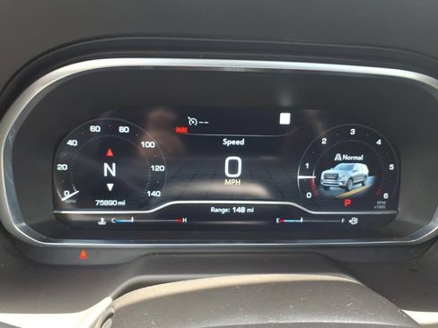 Used 2023 GMC Yukon SLT RWD image 24