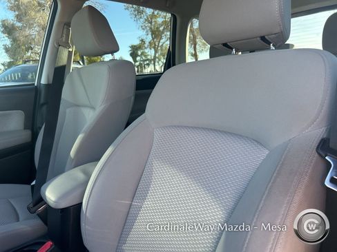 Used 2017 Subaru Forester 2.5i w/ Alloy Wheel Package image 14