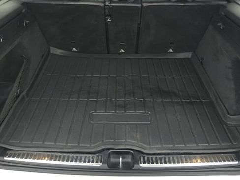 Used 2019 Mercedes-Benz GLC 300 4MATIC image 25
