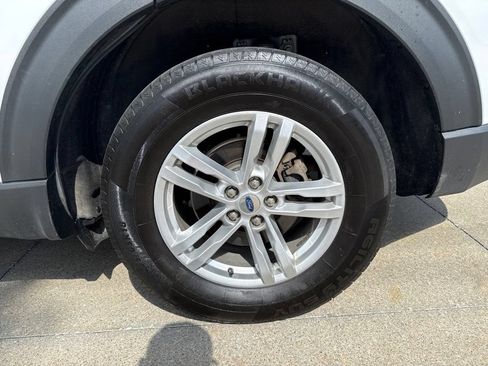 Used 2021 Ford Explorer XLT w/ Class III Trailer Tow Package AWD/4WD image 52