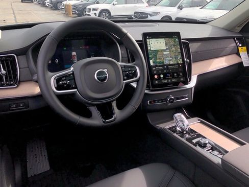 New 2026 Volvo XC90 T8 Plus image 15