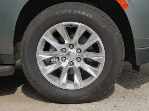 Used 2024 Chevrolet Tahoe Premier AWD/4WD image 9