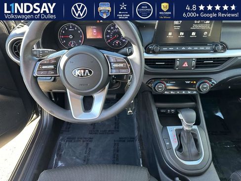 Used 2019 Kia Forte LXS image 9