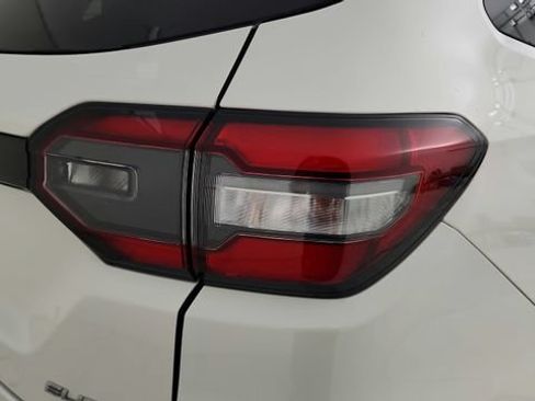 Used 2025 Honda Pilot Elite image 11