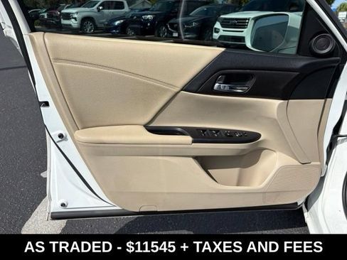 Used 2015 Honda Accord EX image 12