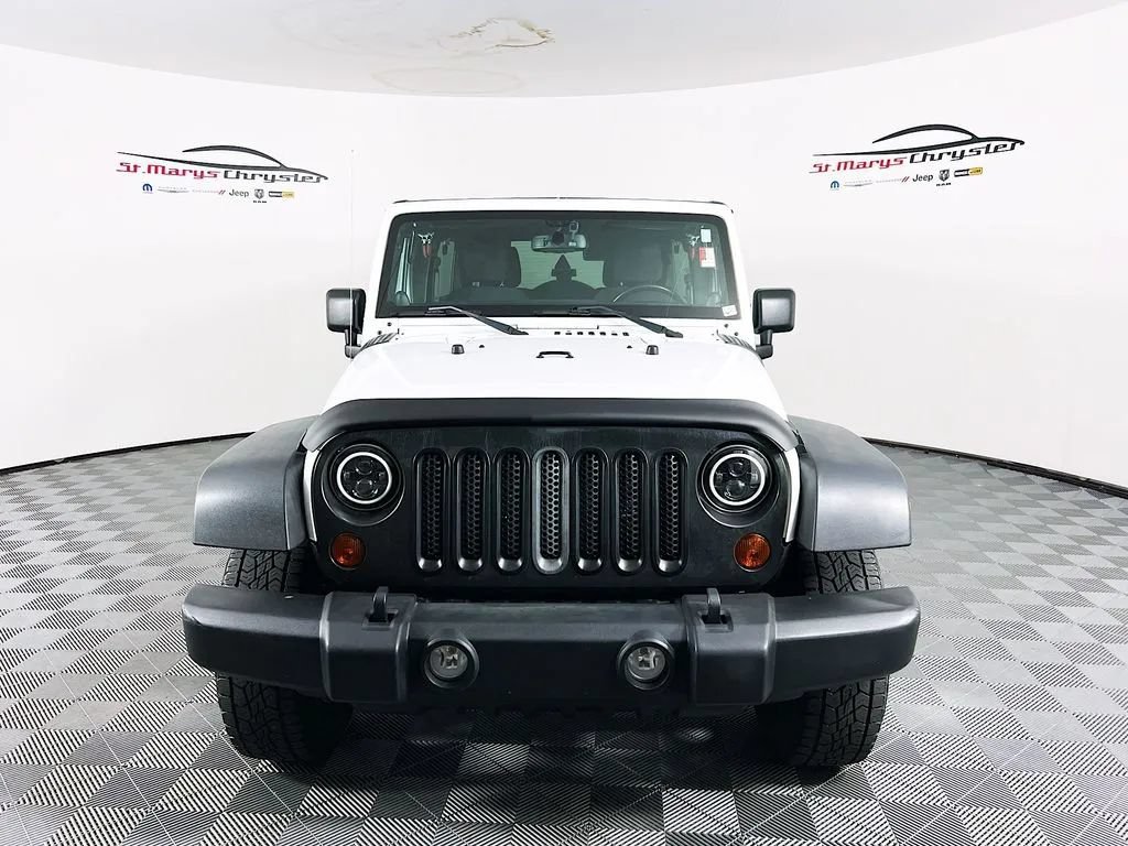 Used 2013 Jeep Wrangler Unlimited Sport AWD/4WD image 3