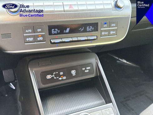 Used 2024 Hyundai Kona SEL FWD image 30