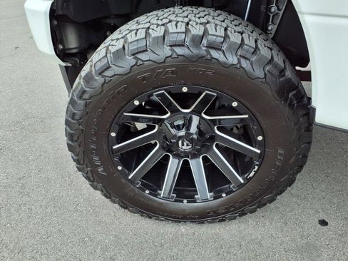 Used 2020 Ford F250 Limited image 9