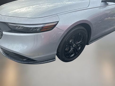 Used 2025 Honda Accord SE image 2