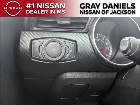 Used 2021 Ford Mustang Coupe image 22