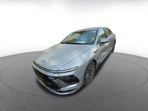 Used 2025 Hyundai Sonata SEL image 2