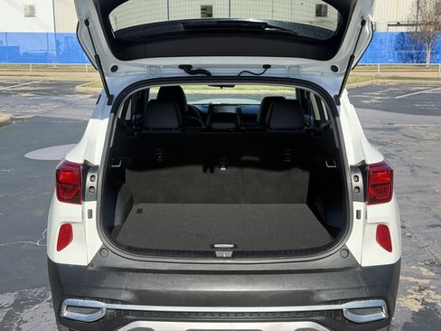 Used 2023 Kia Seltos S image 49