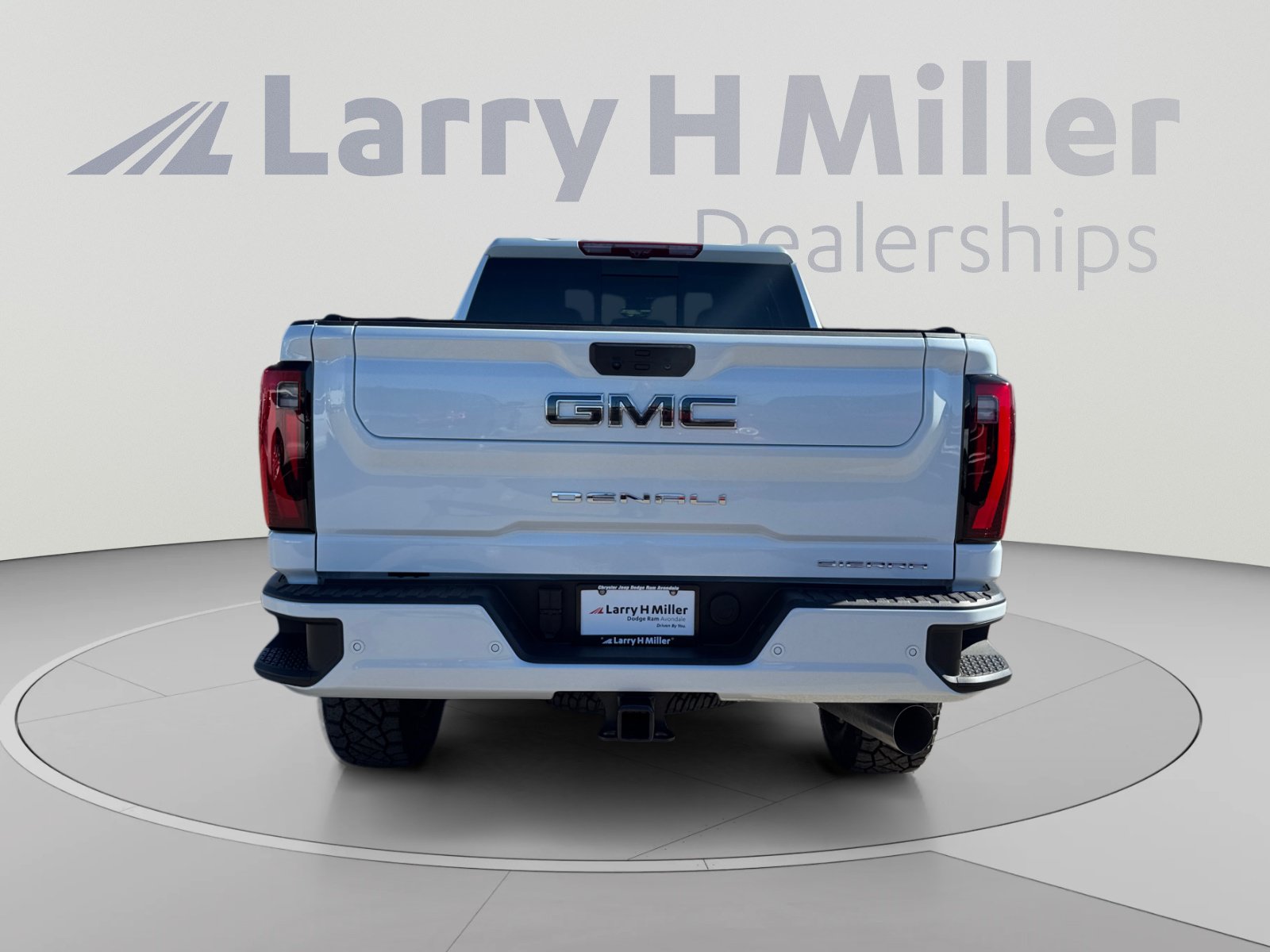 Used 2026 GMC Sierra 2500 Denali Ultimate AWD/4WD image 4