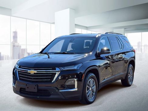 Used 2023 Chevrolet Traverse LT w/ Rear Camera Mirror Package AWD/4WD image 1