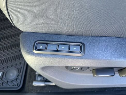 New 2026 Volkswagen Tiguan SEL R-Line image 15