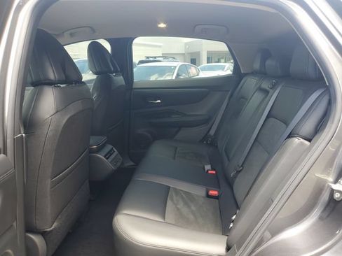 Used 2023 Nissan Ariya FWD image 11