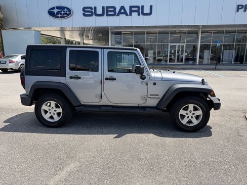 Used 2016 Jeep Wrangler Unlimited Sport w/ Quick Order Package 24S AWD/4WD image 2