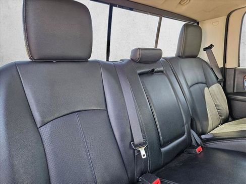 Used 2017 RAM 1500 Laramie w/ Convenience Group AWD/4WD image 13