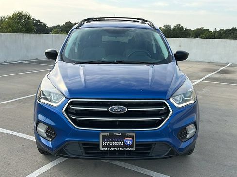 Used 2018 Ford Escape SE w/ SE Sport Appearance Package AWD/4WD image 8