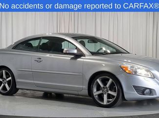 Used 2011 Volvo C70 T5 FWD video 2