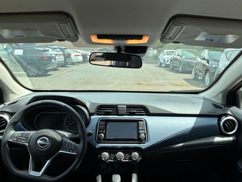 Used 2025 Nissan Versa SV image 31
