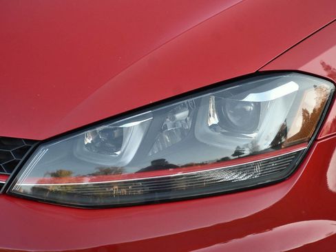 Used 2017 Volkswagen GTI S image 36