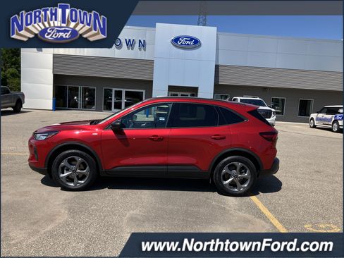 Used 2025 Ford Escape ST-Line w/ Tech Pack #1 AWD/4WD image 1
