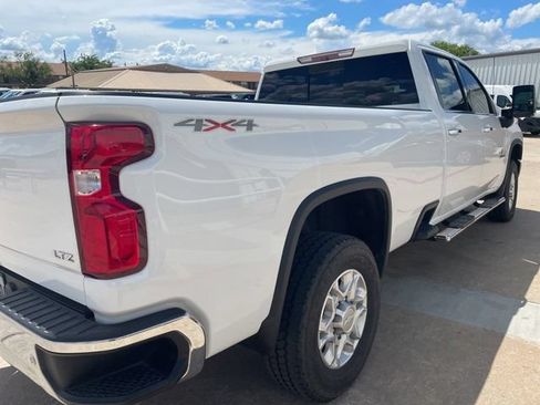 Used 2020 Chevrolet Silverado 3500 LTZ w/ LTZ Texas Edition AWD/4WD image 3