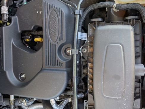 Used 2020 Ford Explorer XLT w/ Class III Trailer Tow Package image 17