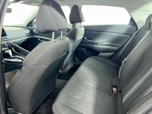 Used 2024 Hyundai Elantra SEL FWD image 26