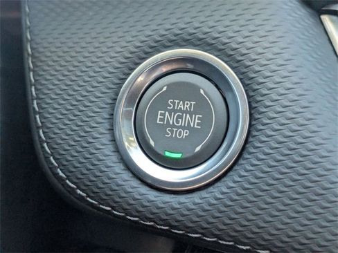 New 2026 Chevrolet Equinox LT w/ Convenience Package II image 24