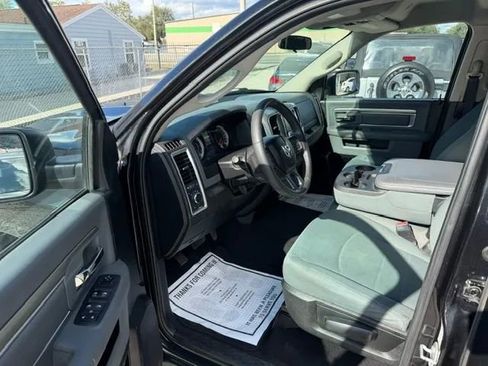 Used 2018 RAM 1500 Classic SLT image 7