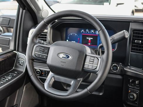 New 2026 Ford F250 Lariat w/ Black Appearance Package image 15