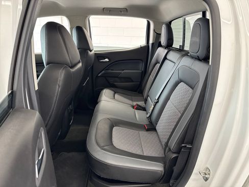 Used 2017 Chevrolet Colorado Z71 AWD/4WD image 36