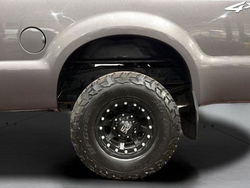 Used 2004 Ford F250 XL image 37
