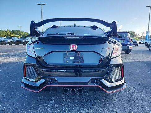 Used 2018 Honda Civic Type R image 6