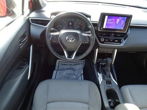 Used 2024 Toyota Corolla Cross Hybrid SE 4D Sport Utility image 14