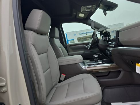 New 2026 Chevrolet Silverado 1500 RST w/ RST All Star Premium Package image 13