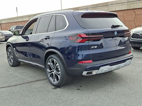 New 2026 BMW X5 xDrive40i w/ Climate Comfort Package image 3