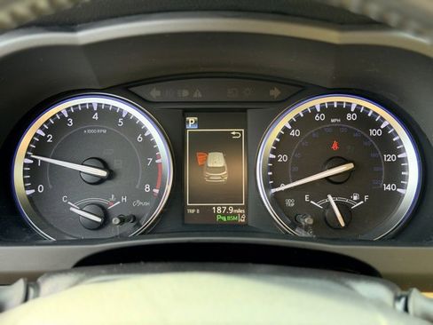 Used 2018 Toyota Highlander Limited image 8