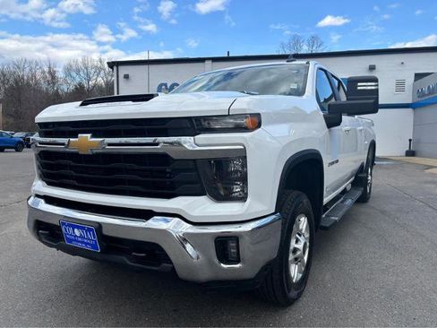 Used 2025 Chevrolet Silverado 2500 LT w/ Convenience Package image 2