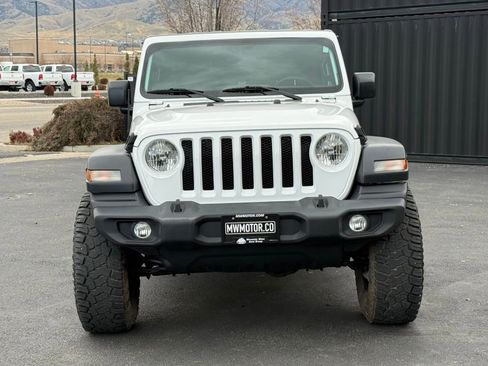Used 2020 Jeep Wrangler Unlimited Sport image 2