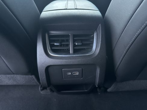 Used 2019 Chevrolet Blazer LT w/ Sun and Wheels Package image 18