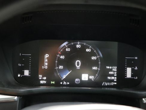 Used 2019 Volvo XC60 T6 Momentum w/ Premium Package AWD/4WD image 14