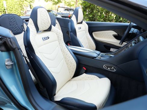 Used 2020 Aston Martin DBS Superleggera Volante RWD image 11