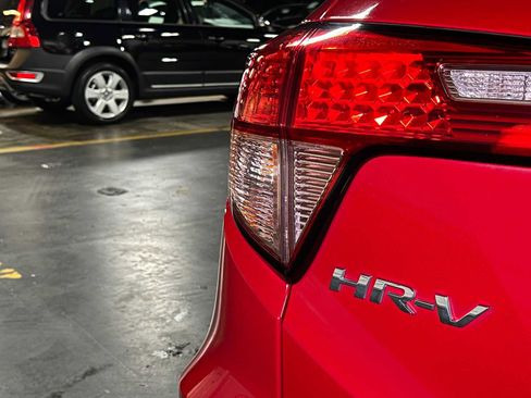 Used 2017 Honda HR-V EX image 15