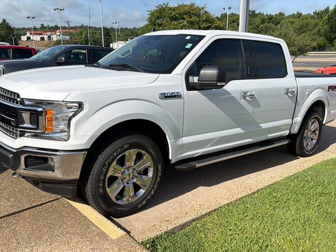 Used 2020 Ford F150 XLT w/ Equipment Group 302A Luxury AWD/4WD image 22